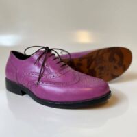 pinkfarbene maßgefertigte Schuhe aus der Schuhtechnik von o.t.n